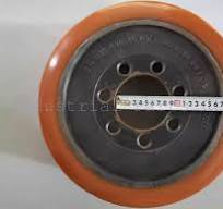 Electric Forklift Traveling Wheel Drive Wheel Wheel Parts 7 holes 343*114-90