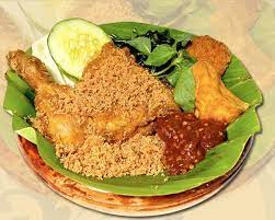 This restaurant chain is specialized in ayam penyet, a smashed fried chicken dish, which has been praised as one of the most delicious fried chicken on earth. Planet Kuching Delivery Service