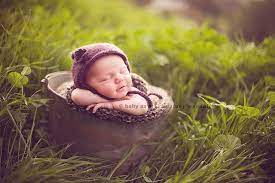 A Wee Sprout Outdoor Newborn Photography Photographing Babies Outdoor Baby Photography