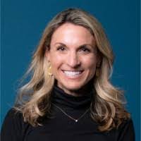 Annie Urquhart's Instagram, Twitter & Facebook