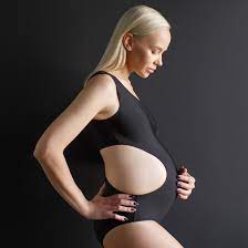 Although dying your hair is thought to be safe, you can follow the more cautious advice that suggests you only dye your hair during the second and third. Can You Dye Or Bleach Your Hair While Pregnant Allure
