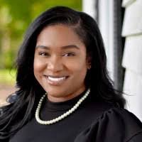 Shantelle Scott's Instagram, Twitter & Facebook