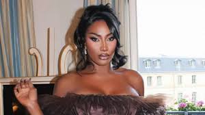 Aya Nakamura brise un gros record avec "Djadja" !