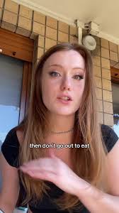 Tipping 20% of the bill is the kind, right thing to do! And no, a 25 dollar  tip isnt enough for a 400$ bill. Also I was a server for half a year so i’m  not a stranger to the struggle #americaninitaly ...