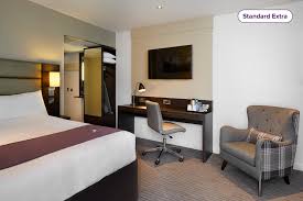 Tourist attractions and landmarks like tower bridge, london eye, big ben, houses of parliament, and trafalgar square are all close to the hotel, which can be useful for guests who want to visit nearby popular destinations. Premier Inn London City Aldgate Startseite Facebook