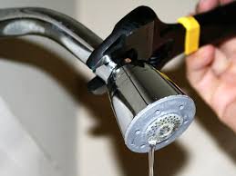 Biasanya wastafel dipasang secara menggantung atau menempel ke dinding untuk memudahkan dalam penggunaannya. Cara Mengatasi Shower Dan Keran Kamar Mandi Berkerak