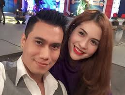 Những cuộc ly hôn gây tranh cãi trái chiều của showbiz Việt