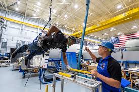 Victor Glover Training For The Future In 2020 Nasa Pictures Nasa Photos Nasa Images