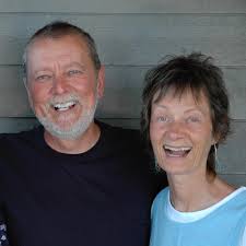 Finding balance during this busy season. Watching waves pulling sand into  exquisite shapes again and again. The sound alone will relax you.  #energycleansing #negativeions #edgeoftheworld #westcoast #oceanlife  #beachwalking #wintervibes #tofino #