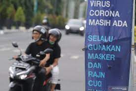 Dalam dua hari kampanye, bawaslu mencatat 10 pelanggaran protokol kesehatan yang dilakukan pasangan calon (paslon). Protokol Kesehatan Yang Mulai Terabaikan Antara News