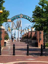 The neighborhood is generally bounded between front street and seventh street and includes pine street and is known. South Street Philadelphia Wikiwand