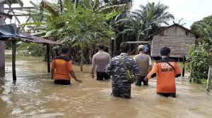Beberapa daerah tercatat sudah terendam banjir seperti di banjarbaru dan barabai. Kalsel Masih Dikepung Banjir Ketinggian Air Hingga 1 Meter