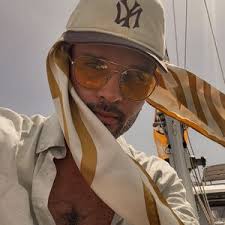 Juan Moore (@elojodejuan)