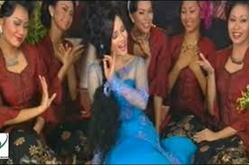 Kim chan 11 months ago. Lirik Lagu Laksmana Raja Di Laut By Iyeth Bustami Sonora Id