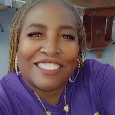 God is the very breath in our lungs 🫁 He deserves All of our praise 👏🏽  Can I get a witness! Good morning 🙌🏽