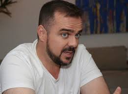 24 HORAS AO LADO DO PACIENTE