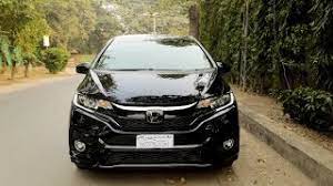 Like all other cars honda has not compromised on the quality of this one too. Honda Fit Hybrid 3rd Generation Owner S Review Price Specs Features Pakwheels Youtube