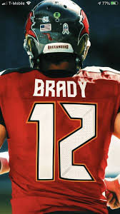 Tom brady officially is a tampa bay buccaneer. Pin By Gilloux99 On Brady Bunch Tom Brady Tom Brady Wallpaper Nfl Football 49ers