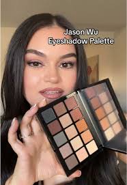 Marca Pear Nova Eyeshadow Palette