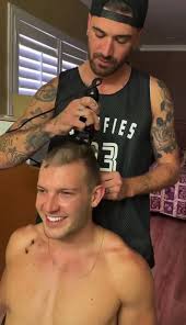 Haircuts: Homoerotic buzzcut - ThisVid.com
