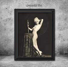 Cute Naked Woman With Mirror Art Print Vintage Boobs 1940s - Etsy