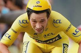 The All-New, Fully Electric Škoda ENYAQ iV Serves as La Vuelta's Leading  Car at Stage 13