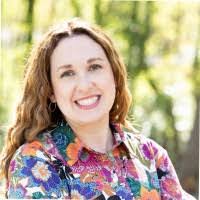 Laura Barnes's Instagram, Twitter & Facebook