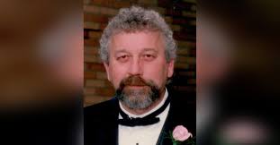 Obituary information for Robert L. Holzapfel
