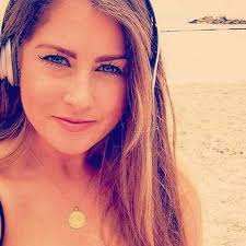 Nikki Guest (@NikkiLGuest)