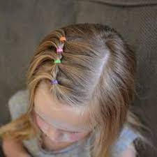 Frisuren Fur Kleine Madchen Bunte Haargummis Kinderfrisur Ideas Hairstyle Frisuren Fur Kleine Madchen Kinderfrisuren Frisur Kleinkind