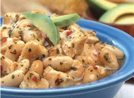 White Chicken Chili Using Mccormick Seasoning Packet So Good So Easy Even Better In The Crock Pot White Chili Chicken Recipe White Chicken Chili Recipes