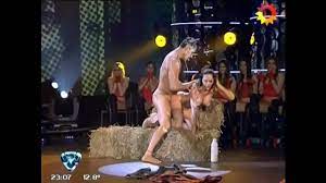 Floppy Stripdance - XVIDEOS.COM