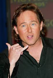 That voice, it's very familiar... throaty, almost... *flinty.*