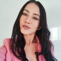 2300+ perfiles de «Sharon To»