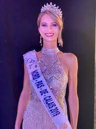 Étudiante en digital, elle est âgée de 24 ans et mesure 1m78. Miss France 2020 Florentine Somers Est Miss Nord Pas De Calais 2019 Purepeople