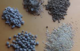 If you live where the summers are very hot, it's fine to do your vegetable gardening in. Fertilizing Vegetable Gardens Fact Sheet Unh Extension