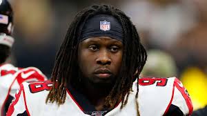 Report: Falcons fine Takk McKinley for Twitter comments