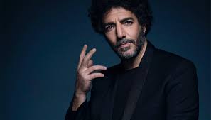 Перевод песни sotto casa — рейтинг: Testo Il Farmacista Di Max Gazze A Sanremo 2021 Una Denuncia Sociale