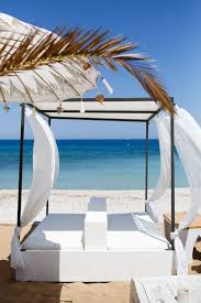 En hotel jávea respetamos el descanso y el relax de todos nuestros huéspedes, por eso te invitamos a que disfrutes. Pin De Javea Company En La Siesta Javea Oficial Boda En La Playa Playa Decoracion Bodas Playa