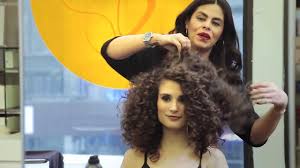 This is one of the most enduring vintage hairstyles for curly hair. American Hustle Inspired Curls Curly Hair Styles Hair Styles 70s Hair