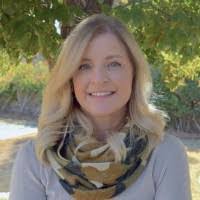 Kimberly North's Instagram, Twitter & Facebook