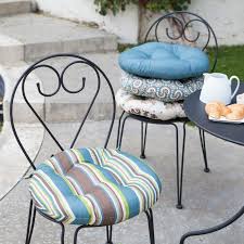 Ulani Bistro Outdoor Round Seat Cushion 16 In 24 99 Round Outdoor Cushions Patio Chair Cushions Round Seat Cushions