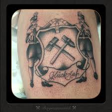 Our top quality artists and piercers ensure that you will receive the best tattoo or piercing possible. Bergmannstisch Ruhrrevier Unfortunally Not Finished Maybe 1 2 Hours Left For Zeitgeist Tattoo Studio Bottrop