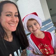 Amanda Plum's Instagram, Twitter & Facebook