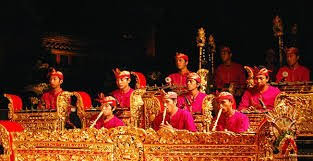 Bali island is one of the thousands islands constructing the indonesian archipelago that has long been famous as a leading tourist destination in south. Gamelan Bali Steemit