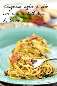 Spaghetti Aglio E Olio Con Noci Limone E Bottarga Ricetta Ricette Ricette Di Pasta Facili Pasti Italiani