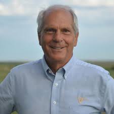 Eric Lund's Instagram, Twitter & Facebook