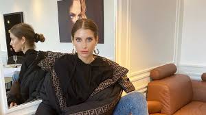 Zu einem modischen foto, das die influencerin in pinker kleidung zeigt, schreibt sie: Cathy Hummels In Tv Interview Ich Wollte Nicht Mehr Leben Promiflash De