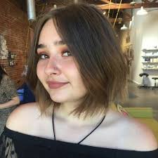 Do you have a long face with a big forehead? What Hairstyles Will Look Good On An Oval Shaped Face With A High Forehead Quora