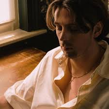 Nik Stone: похожие исполнители, слушать онлайн на Zvuk.com